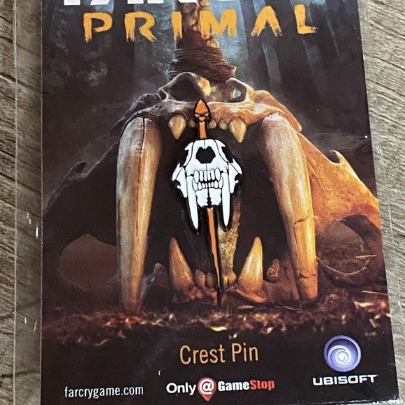 New Farcry Primal Crest Pin Sealed Exclusive Pre-Order Bonus Gamestop Far Cry - Picture 2 of 3